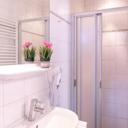 Thermenhotel Krone - Inklusive Felsentherme Hotel Bad Gastein