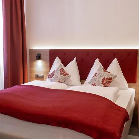 Thermenhotel Krone - Inklusive Felsentherme *
