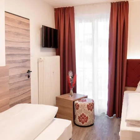 Thermenhotel Krone - Inklusive Felsentherme Hotel *