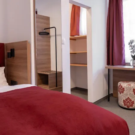 Thermenhotel Krone - Inklusive Felsentherme Ξενοδοχείο *