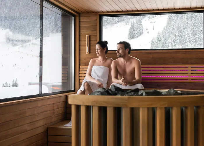 Thermenhotel Krone - Inklusive Felsentherme מלון באד גסטיין